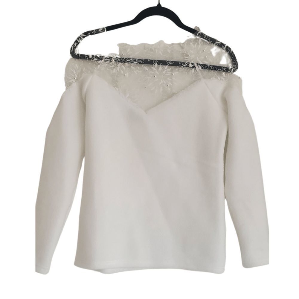 Lace Contrast Knit Top - Picture 2 of 3